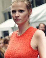 Lara Stone