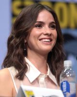 Shelley Hennig