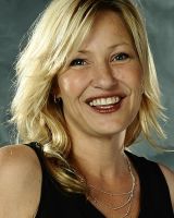 Joey Lauren Adams