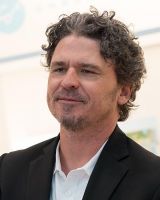 Dave Eggers