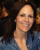 Annabeth Gish
