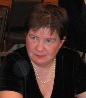 Ellen Klages