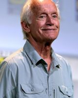Lance Henriksen