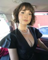 Milana Vayntrub