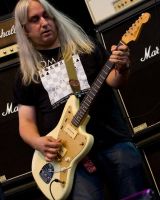 J Mascis
