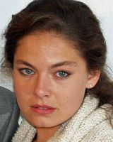 Alexa Davalos