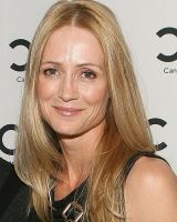 Kelly Rowan