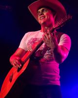Dustin Lynch