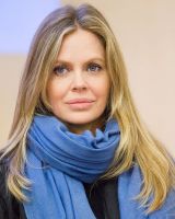 Kristin Bauer van Straten