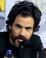 Santiago Cabrera