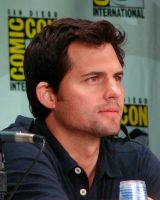 Kristoffer Polaha