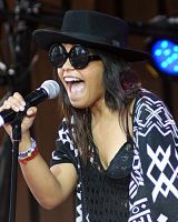 Fefe Dobson