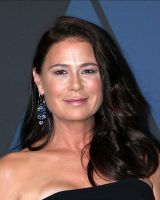 Maura Tierney