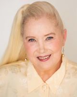 Sally Kirkland
