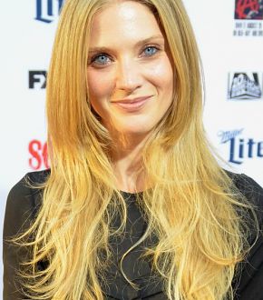 Winter Ave Zoli